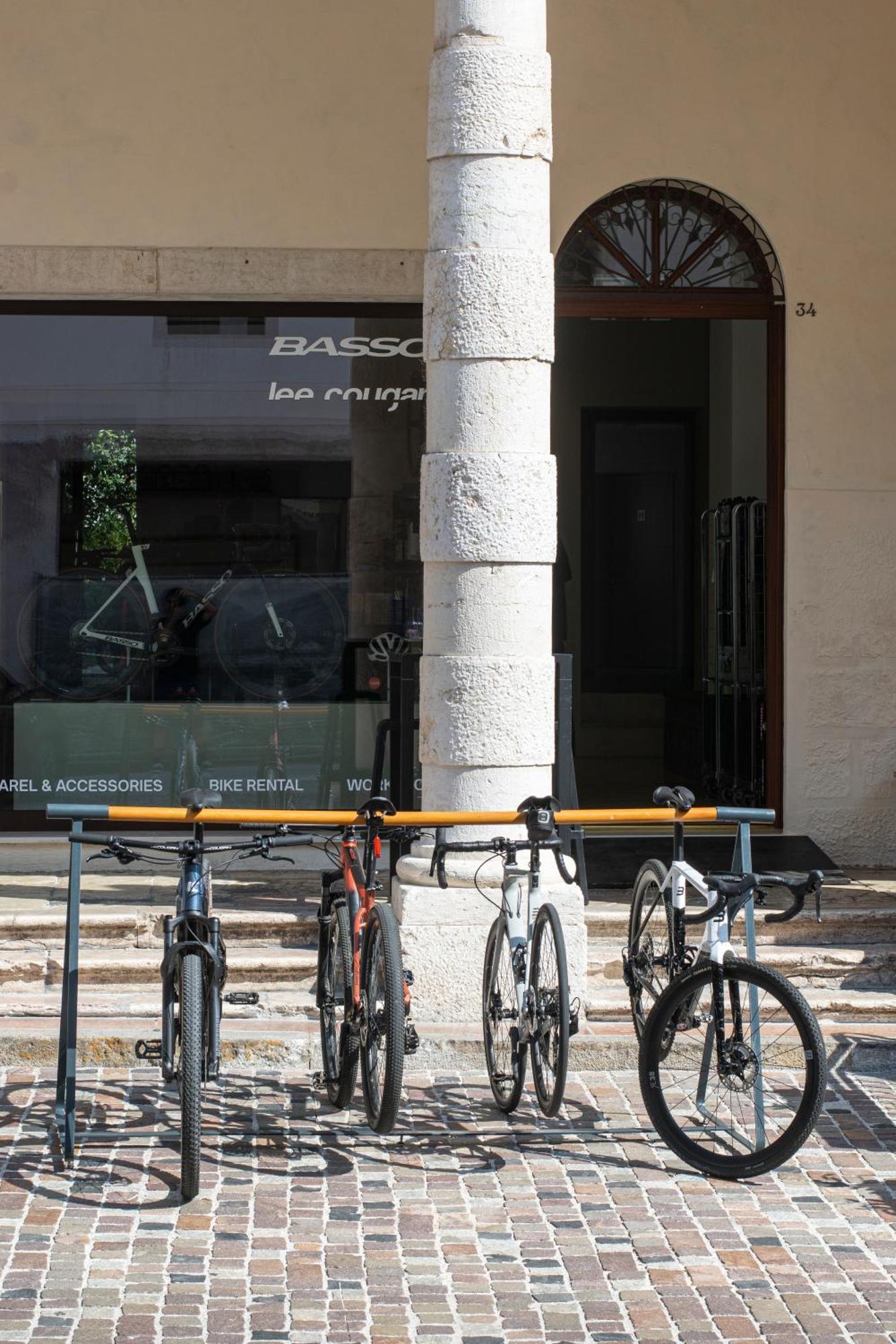 Bassano Club House Acomodação com café da manhã Bassano del Grappa Exterior foto